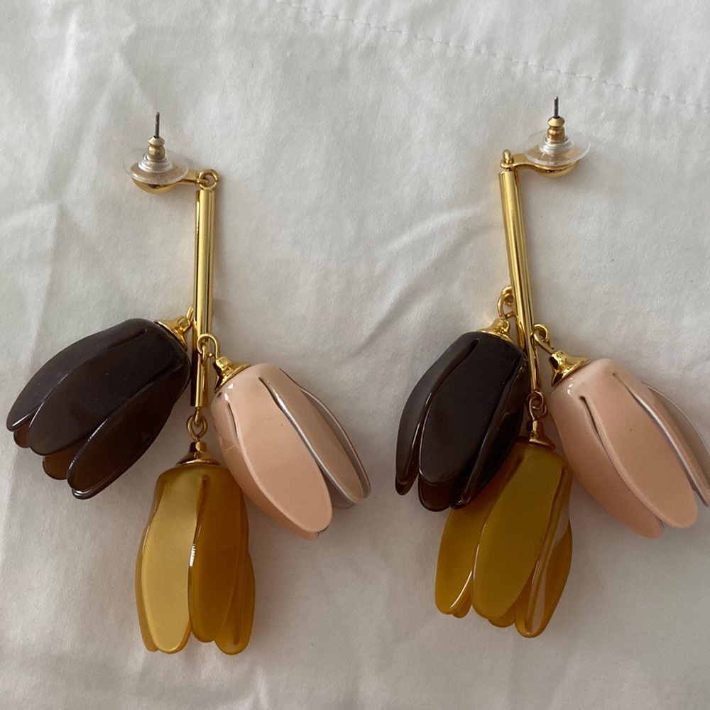 Lele Sadoughi earrings